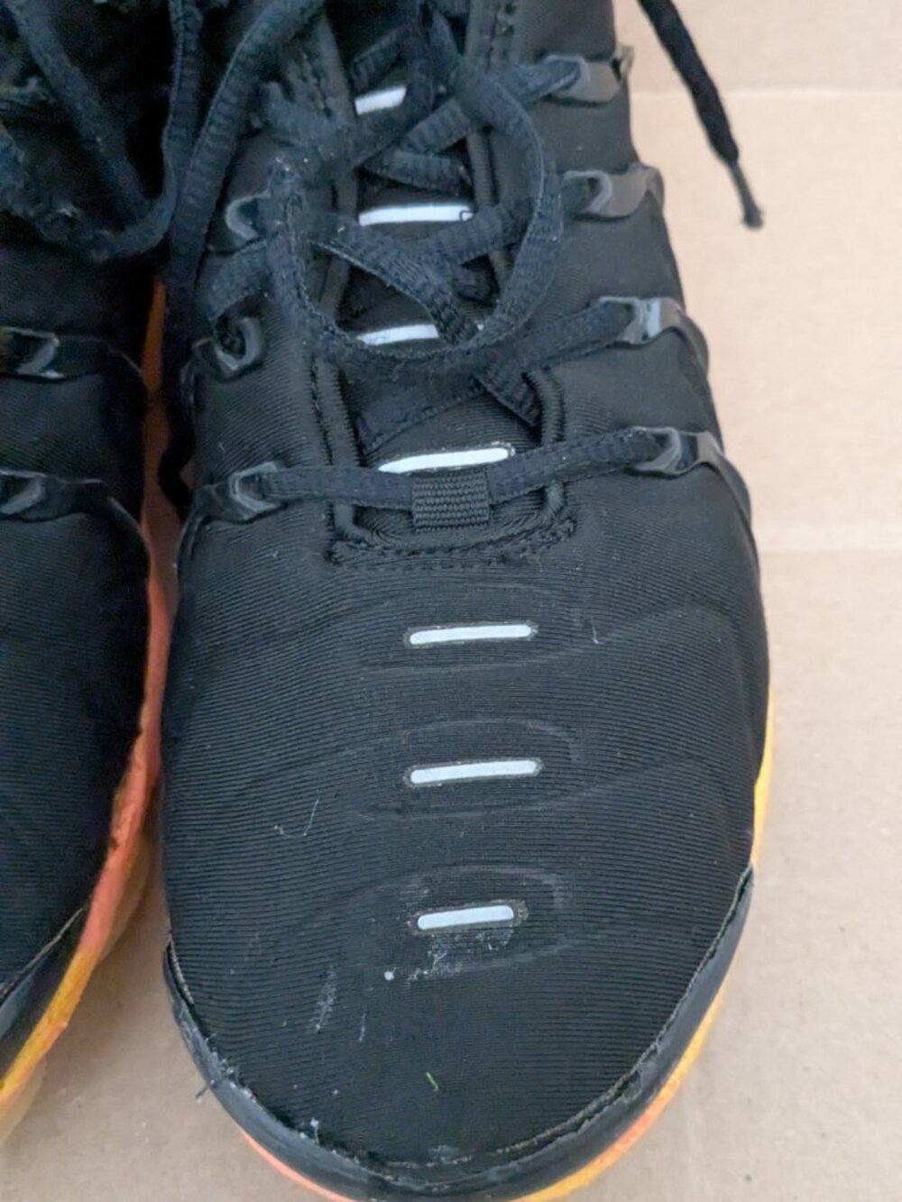 Nike Air VaporMax Plus TN Casual Shoes Mens Walking Shoes Black Orange Size 8 - Picture 5 of 16